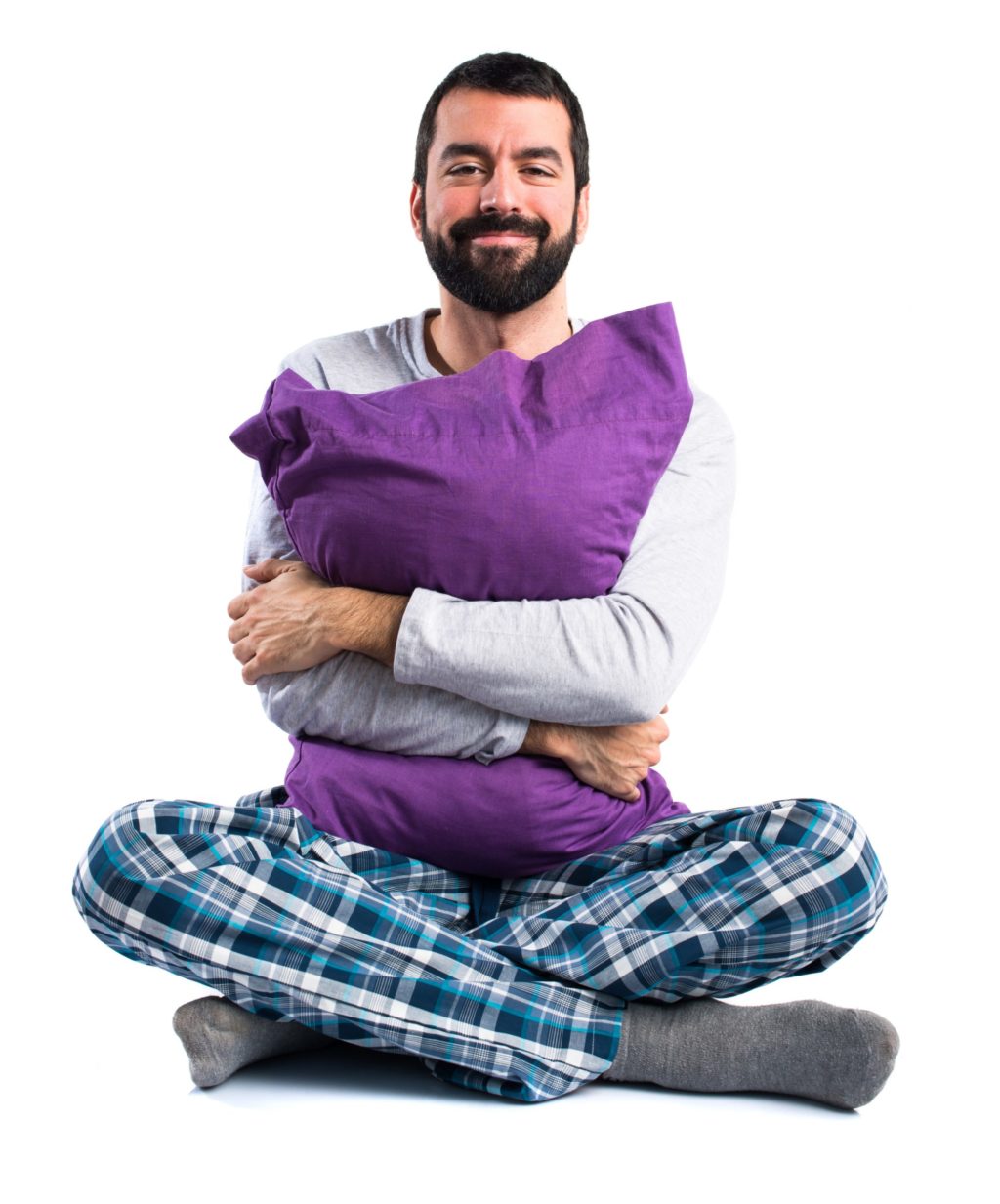 homme heureux en pyjama qui a bien dormi